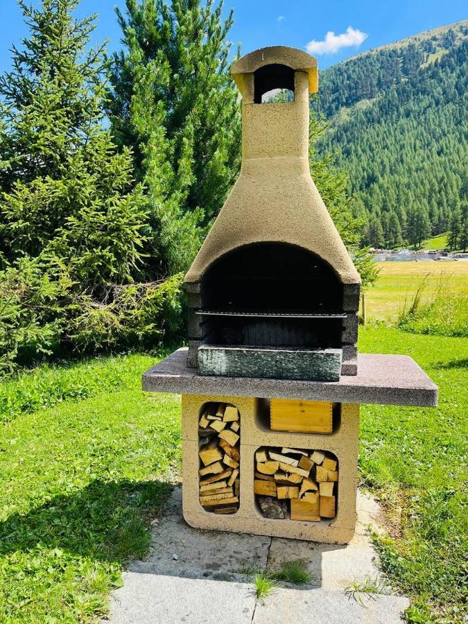 Chalet Sunshine Livigno Exteriör bild