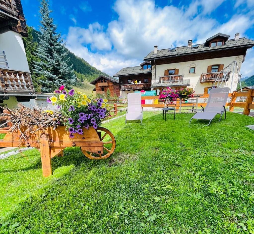 Chalet Sunshine Livigno Exteriör bild