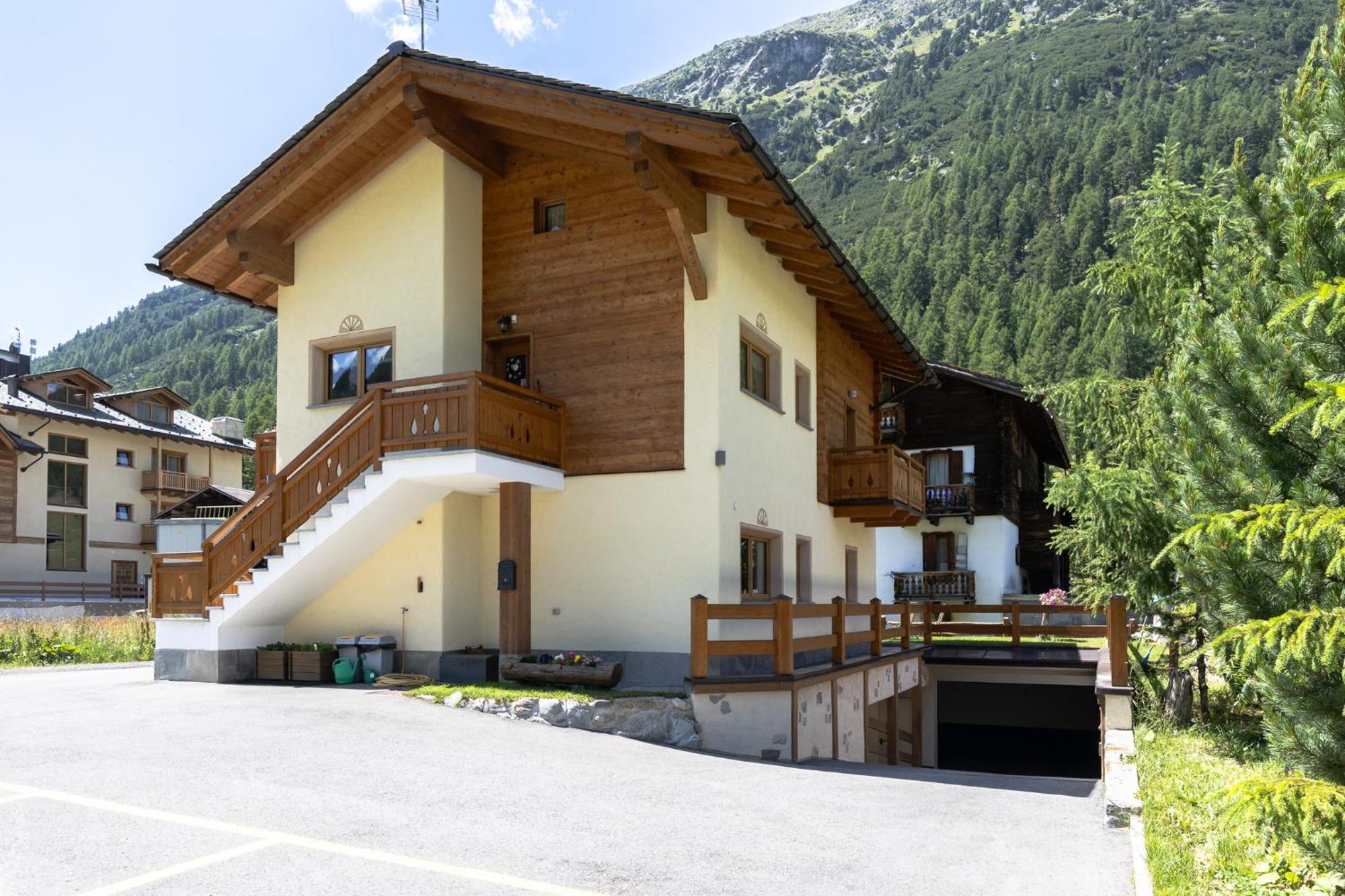 Chalet Sunshine Livigno Exteriör bild