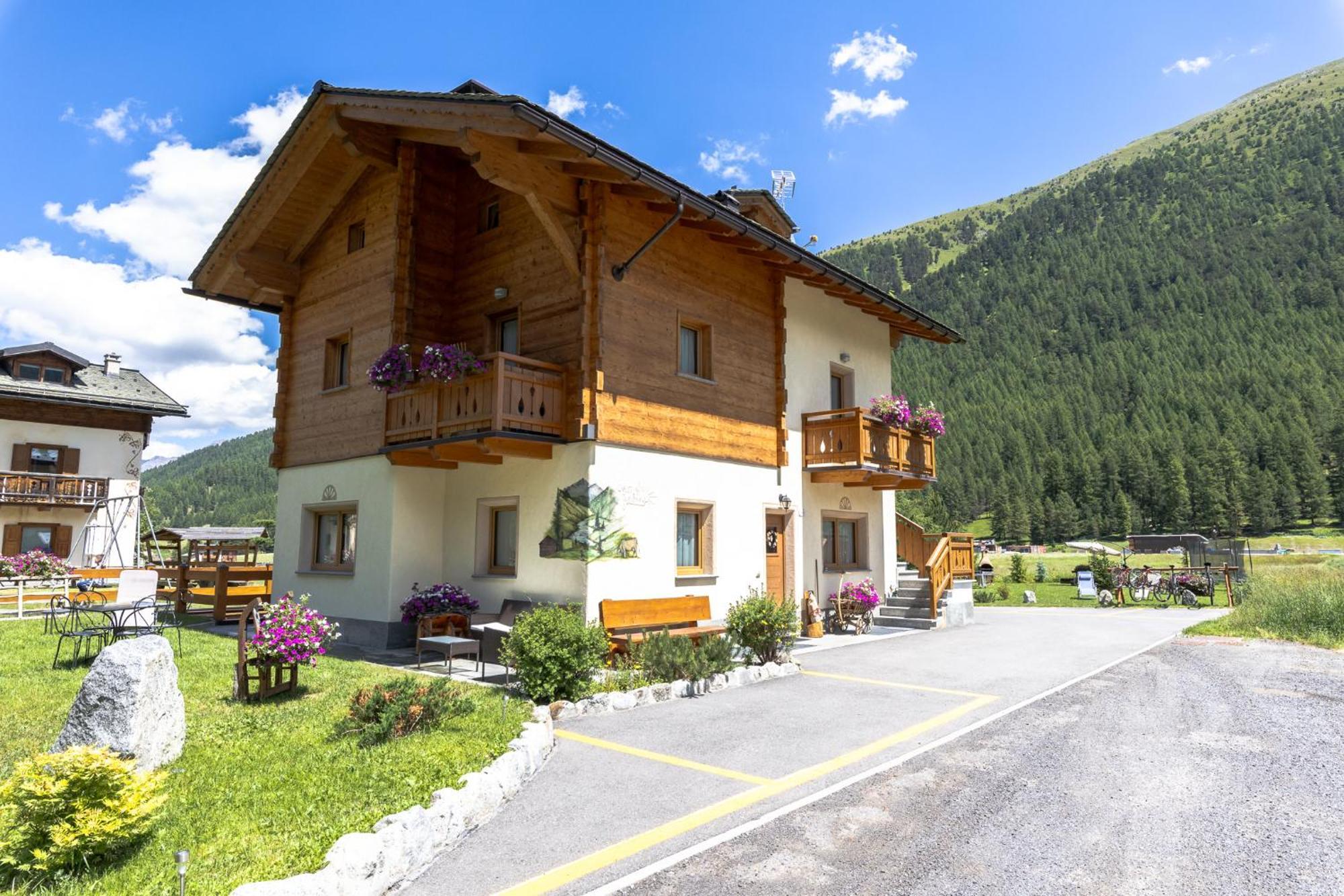 Chalet Sunshine Livigno Exteriör bild