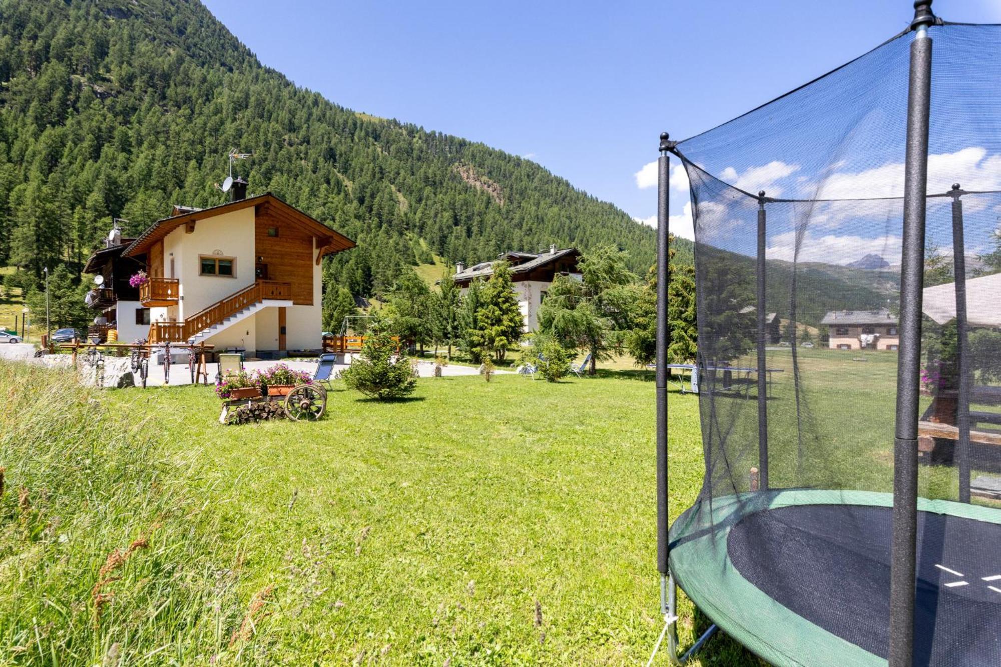 Chalet Sunshine Livigno Exteriör bild