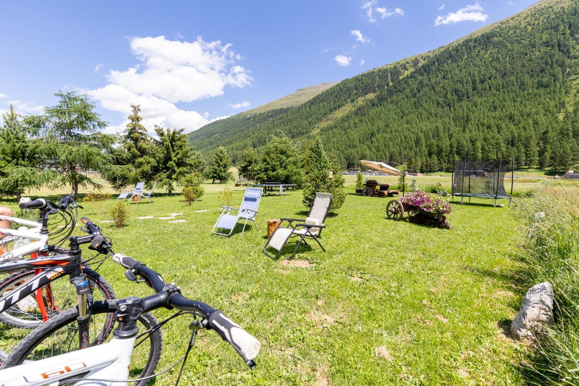 Chalet Sunshine Livigno Exteriör bild